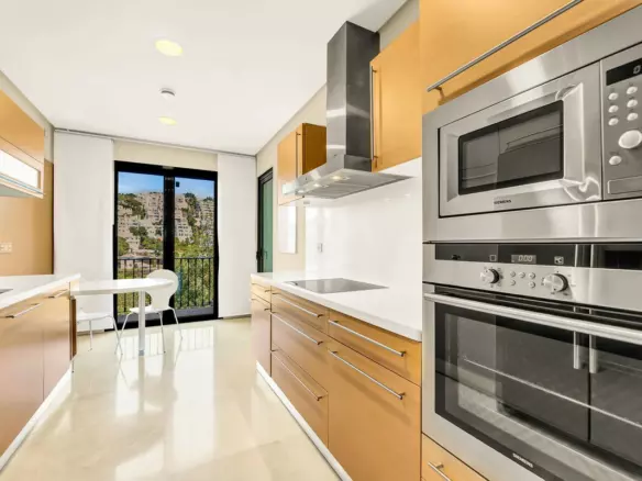 3-bedroom Apartment In Benahavis, Spain (161 M²)