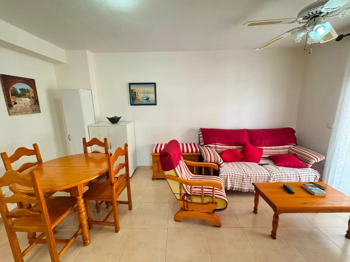 3-bedroom Apartment In Guardamar Del Segura, Spain (96 M²)