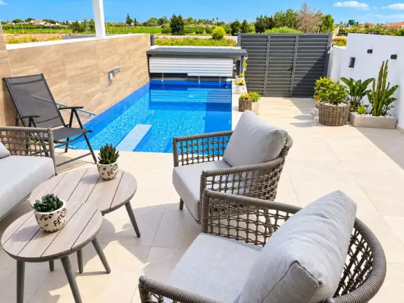 3-bedroom Villa In Rojales, Spain (195 M²)