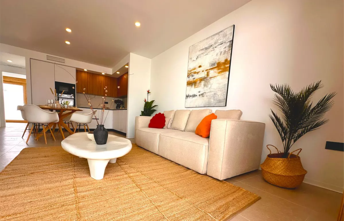 3-bedroom Villa In Pilar De La Horadada, Spain (85 M²)