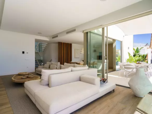 5-bedroom Villa In Orihuela, Spain (235 M²)