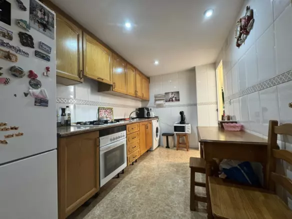 3-bedroom Apartment In Estepona, Spain (81 M²)