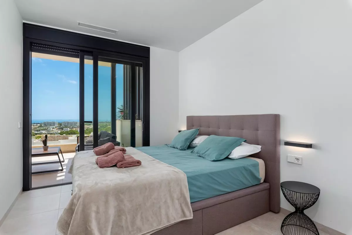 2-bedroom Apartment In Orihuela, Spain (100 M²)
