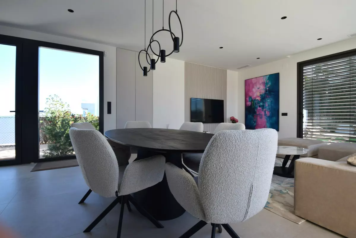 3-bedroom Villa In Orihuela, Spain (237 M²)