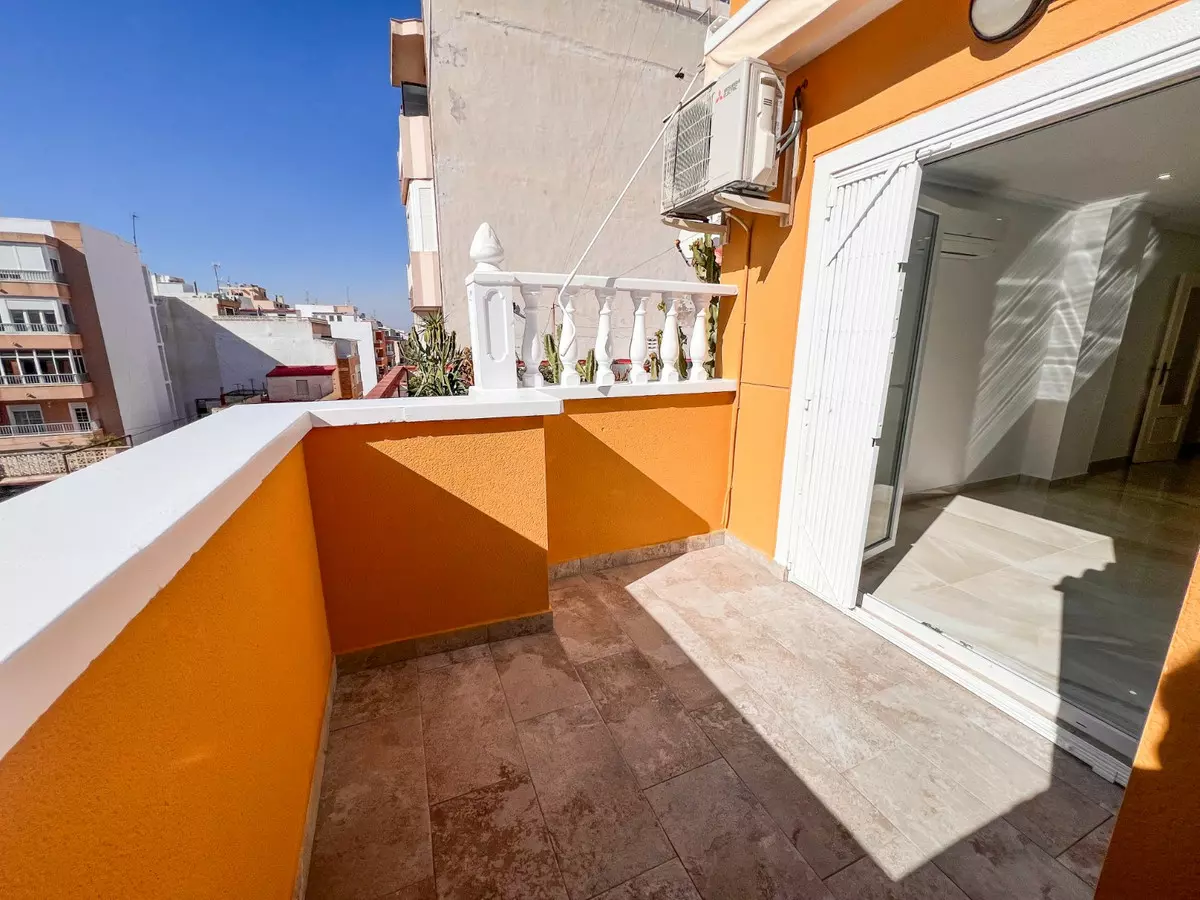 2-bedroom Apartment In Torrevieja, Spain (76 M²)