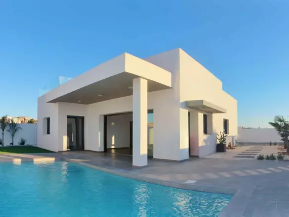 3-bedroom Villa In Benijofar, Spain (120 M²)