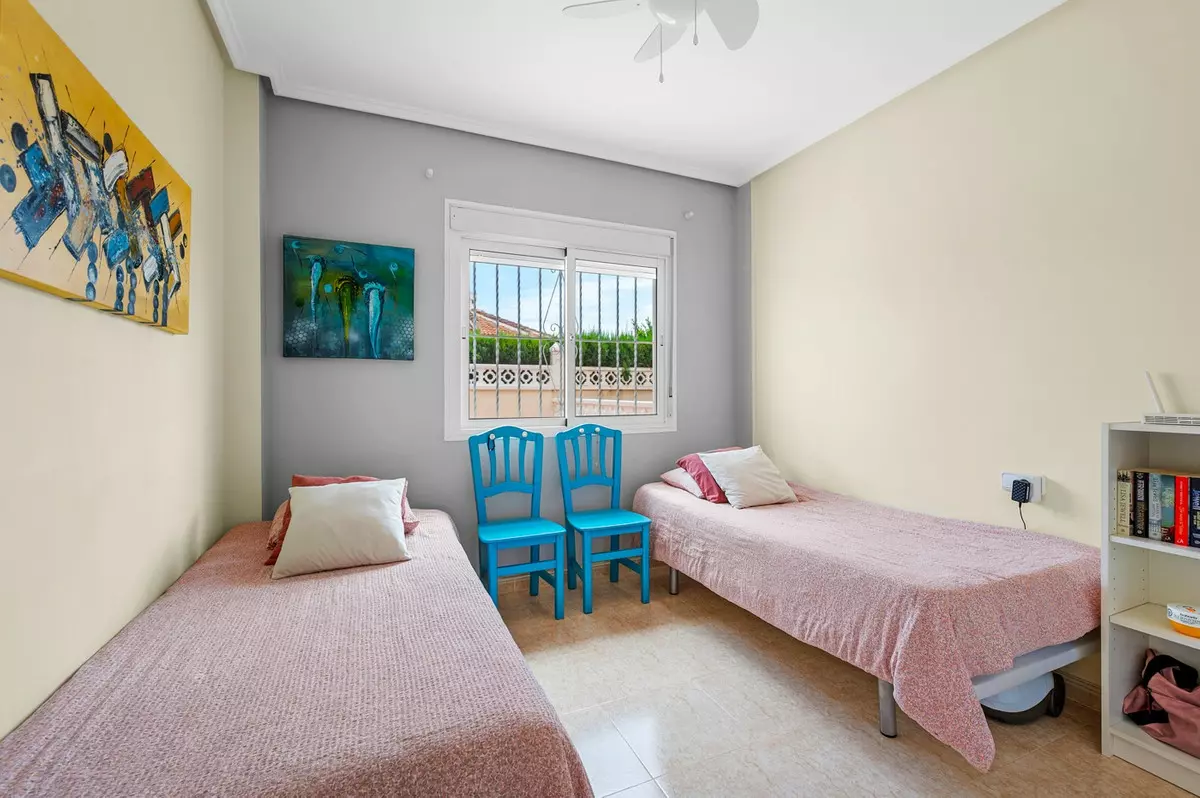 3-bedroom Town House In Rojales, Spain (102 M²)