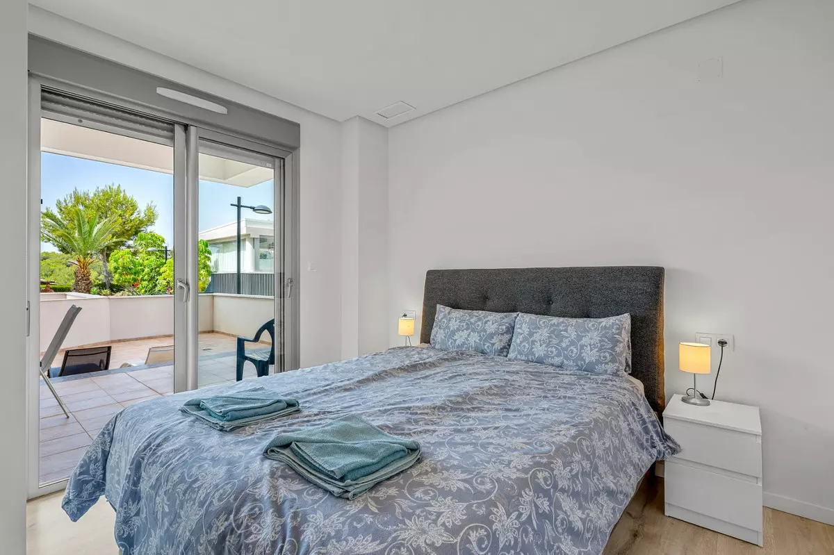 3-bedroom Apartment In Orihuela, Spain (71 M²)