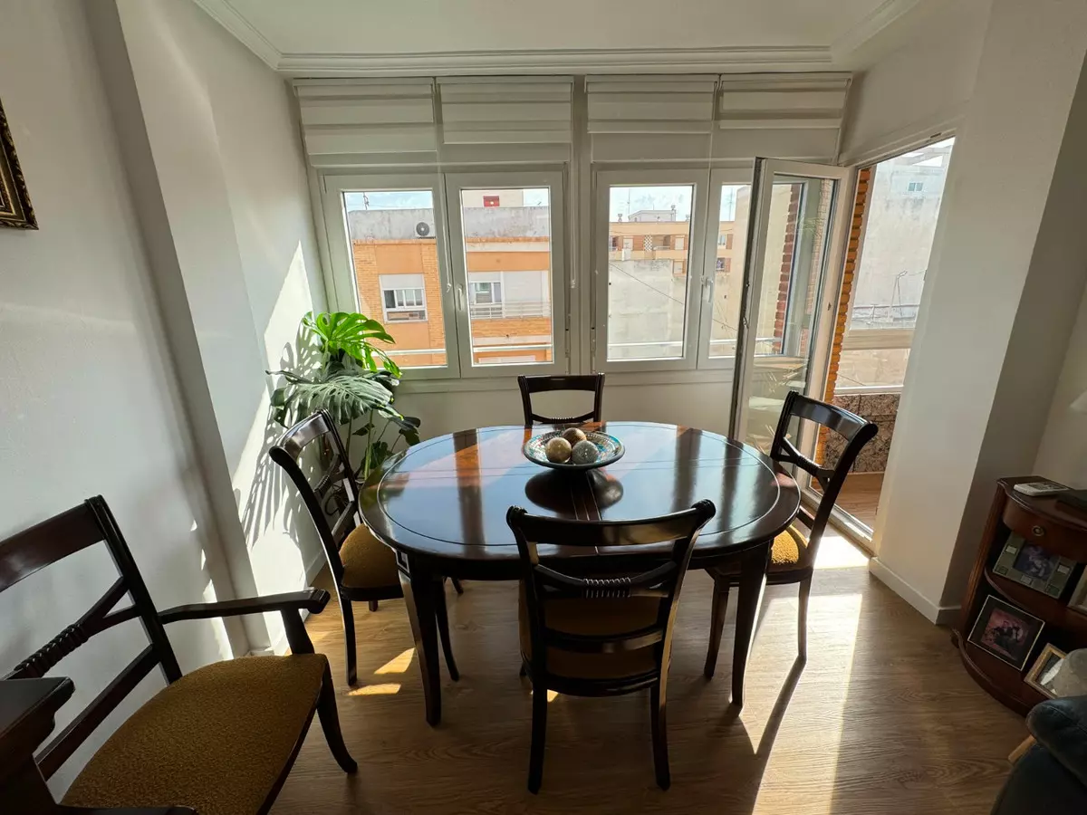 3-bedroom Apartment In Guardamar Del Segura, Spain (77 M²)
