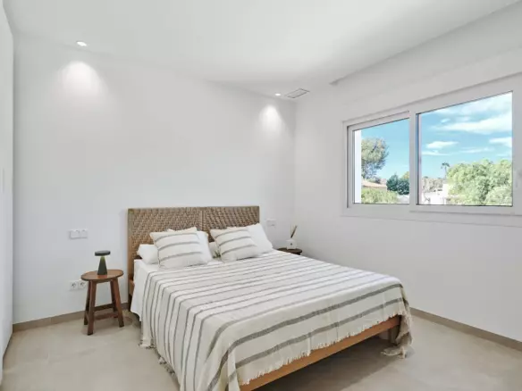 3-bedroom Villa In Orihuela, Spain (140 M²)