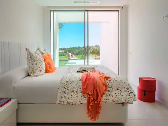 4-bedroom Villa In Orihuela, Spain (200 M²)