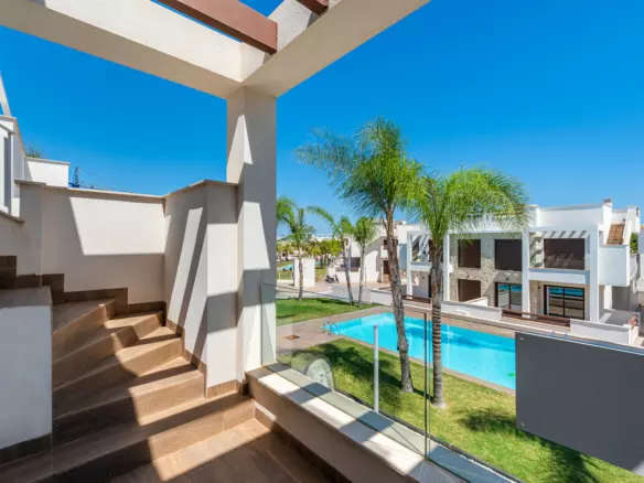 3-bedroom Apartment In Torrevieja, Spain (71 M²)