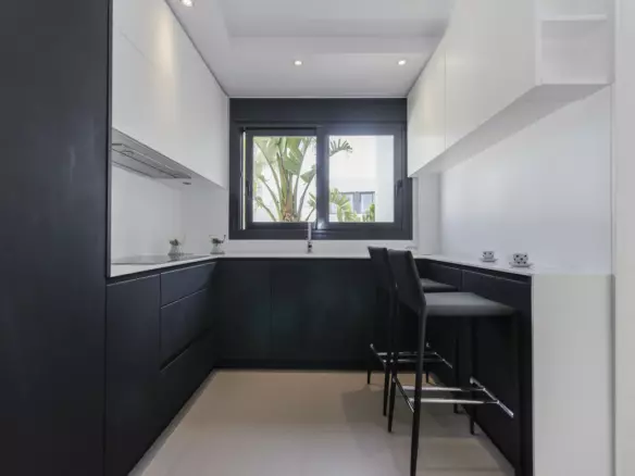 6-bedroom Villa In Orihuela, Spain (214 M²)
