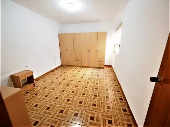 3-bedroom Apartment In Alicante, Spain (120 M²)