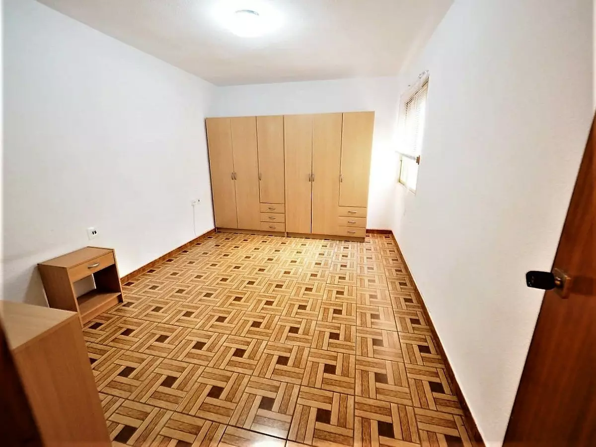 3-bedroom Apartment In Alicante, Spain (120 M²)