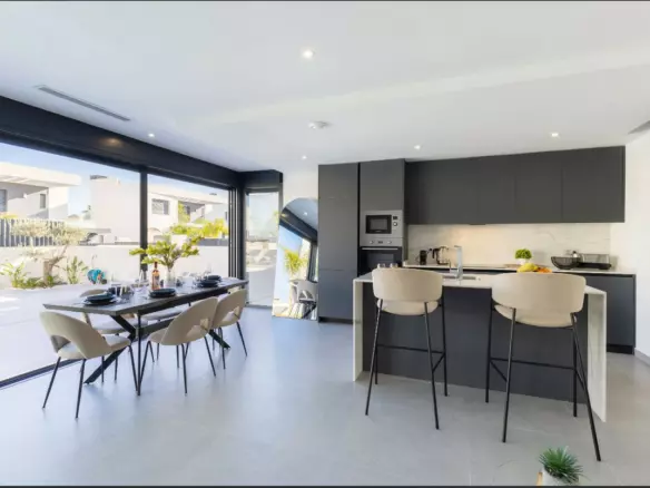 3-bedroom Villa In Algorfa, Spain (150 M²)