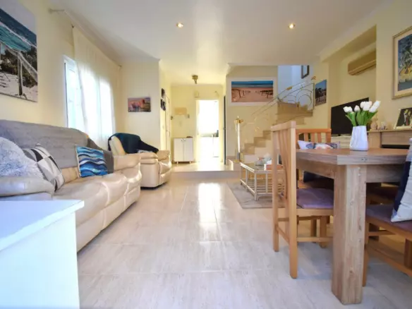3-bedroom Town House In Orihuela, Spain (130 M²)