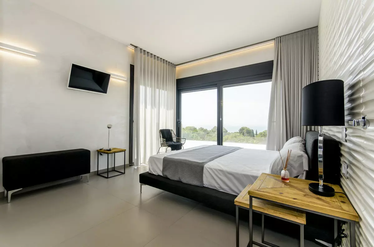 6-bedroom Villa In Orihuela, Spain (214 M²)