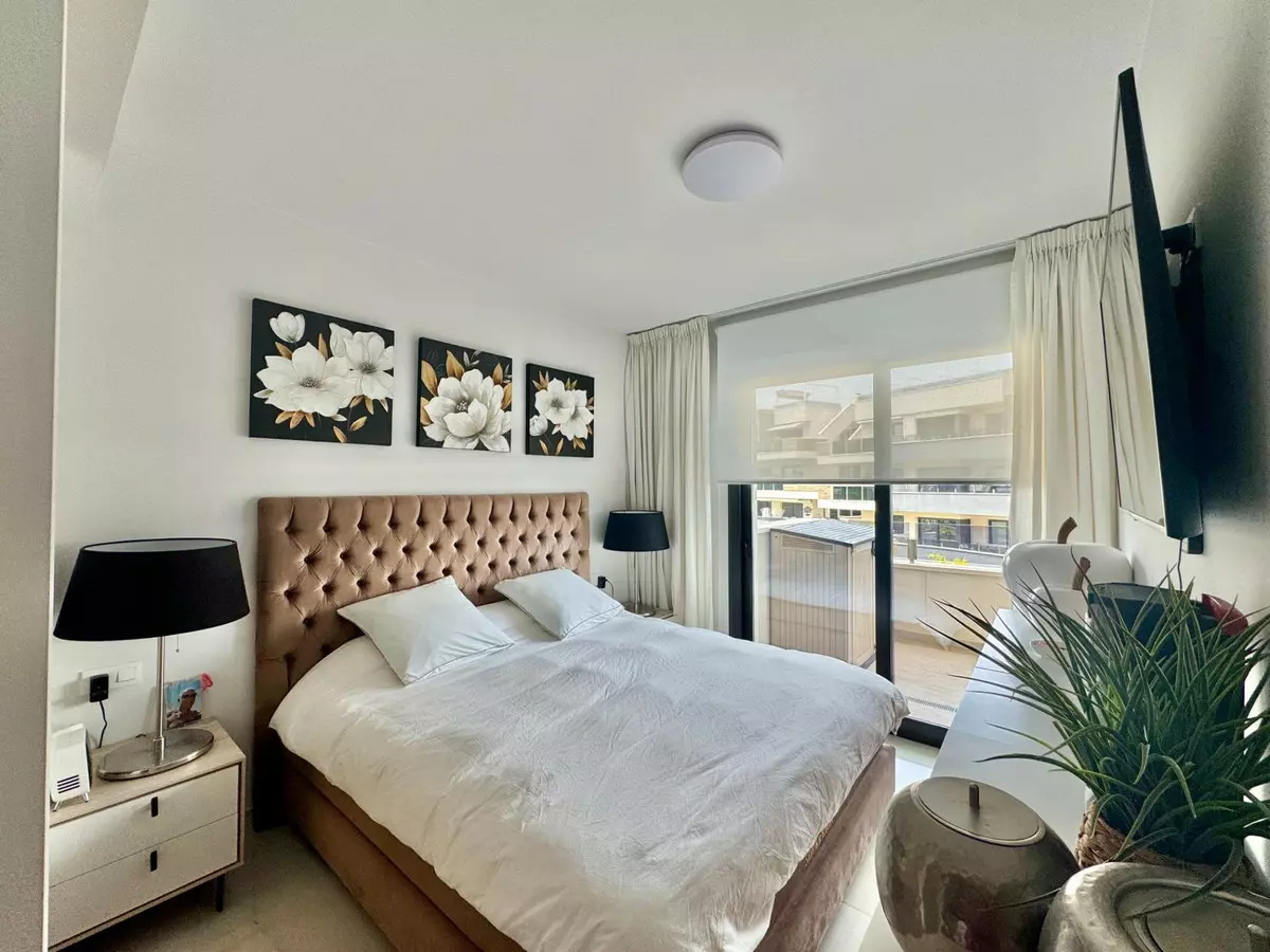 3-bedroom Apartment In Orihuela, Spain (98 M²)