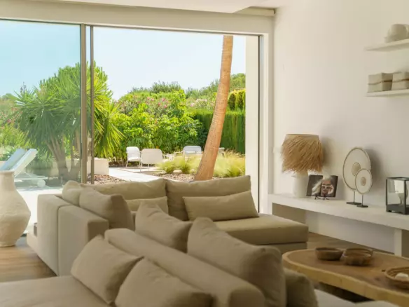 5-bedroom Villa In Orihuela, Spain (235 M²)
