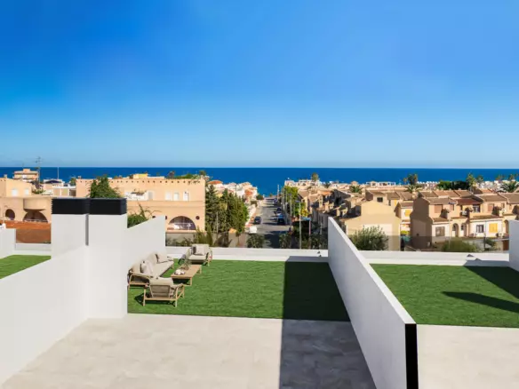 2-bedroom Apartment In Torrevieja, Spain (67 M²)