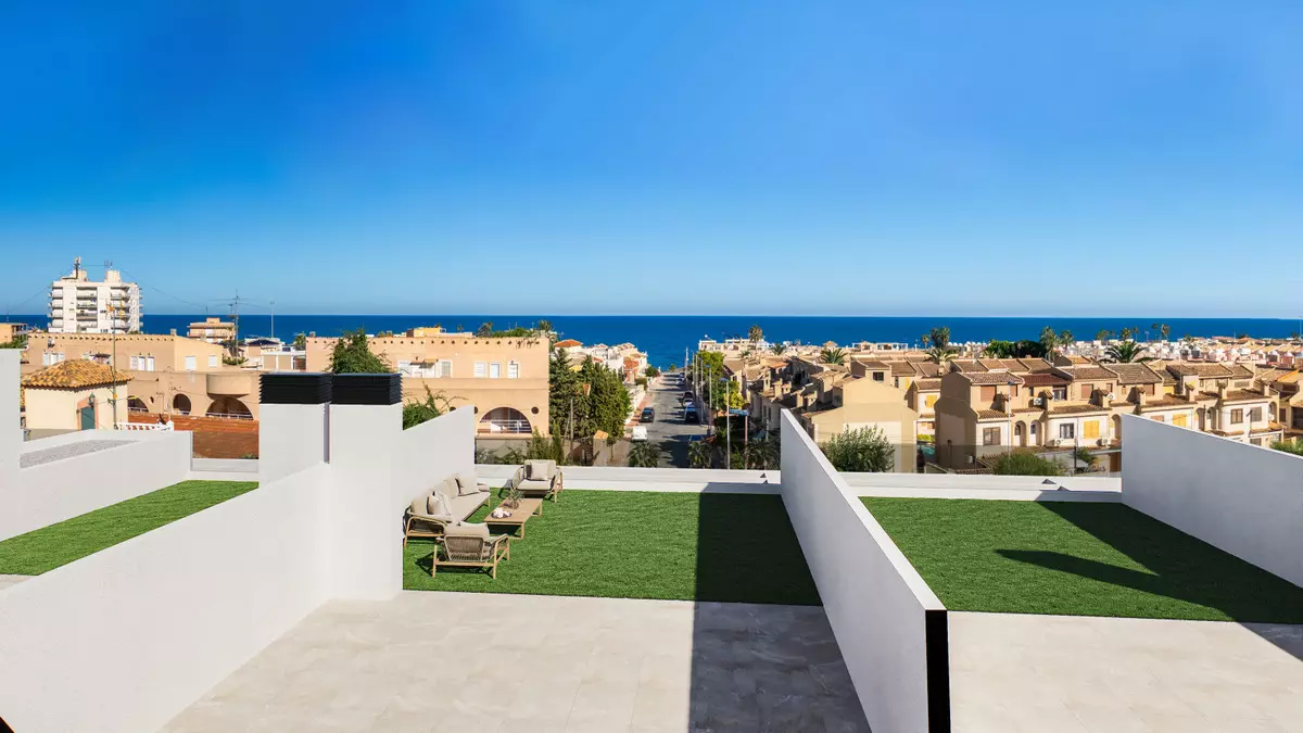 2-bedroom Apartment In Torrevieja, Spain (67 M²)