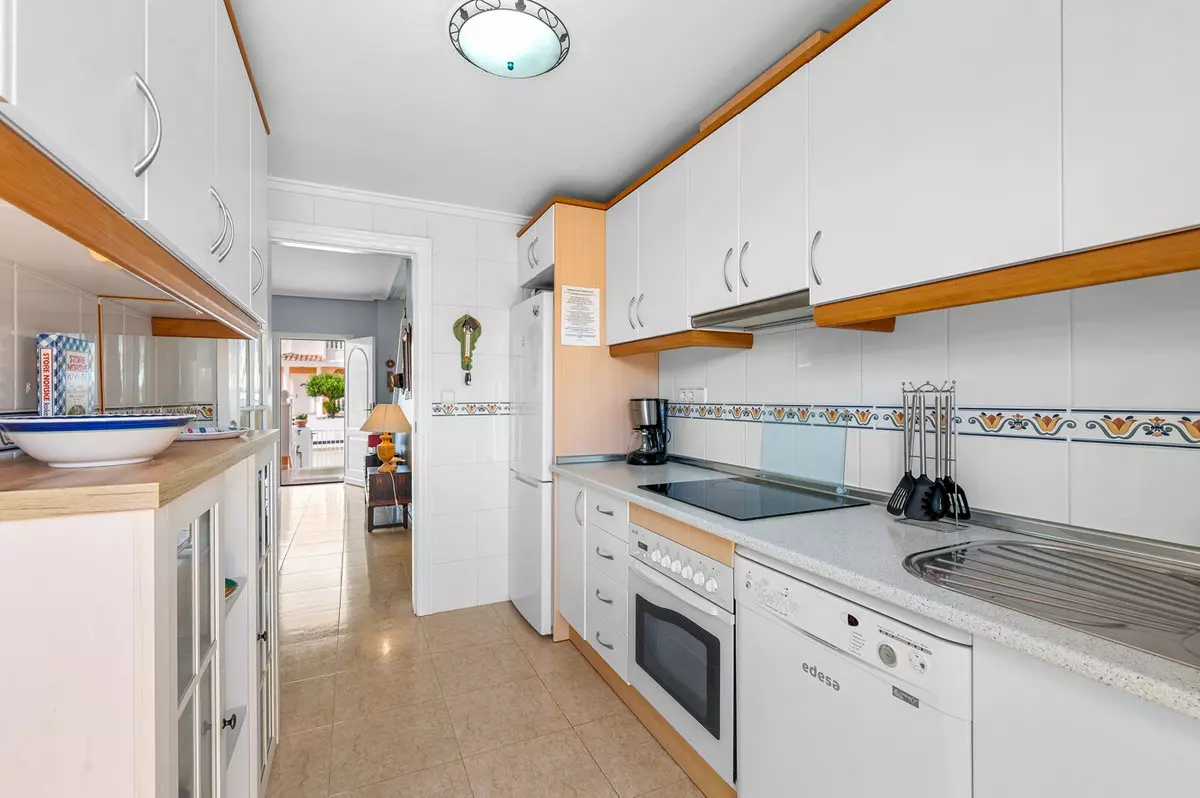 3-bedroom Town House In Rojales, Spain (102 M²)