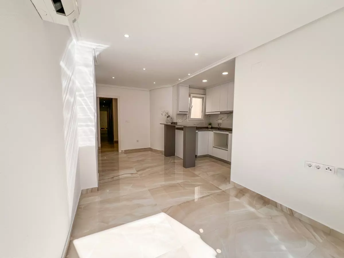 2-bedroom Apartment In Torrevieja, Spain (76 M²)