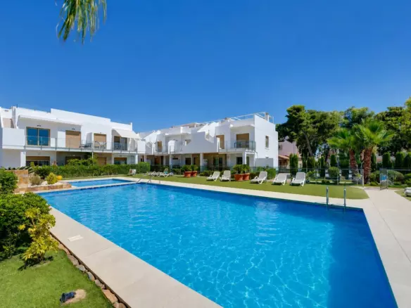 2-bedroom Apartment In Pilar De La Horadada, Spain (68 M²)