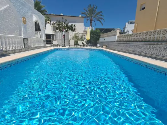 3-bedroom Villa In Orihuela, Spain (173 M²)