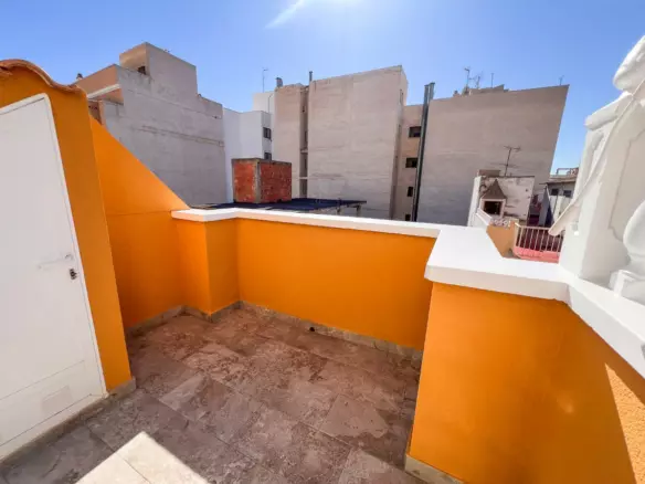 2-bedroom Apartment In Torrevieja, Spain (76 M²)