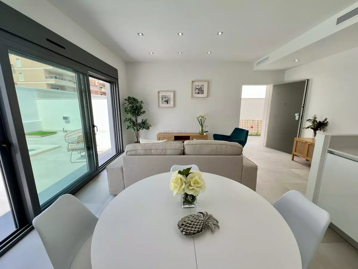 3-bedroom Villa In Orihuela, Spain (107 M²)