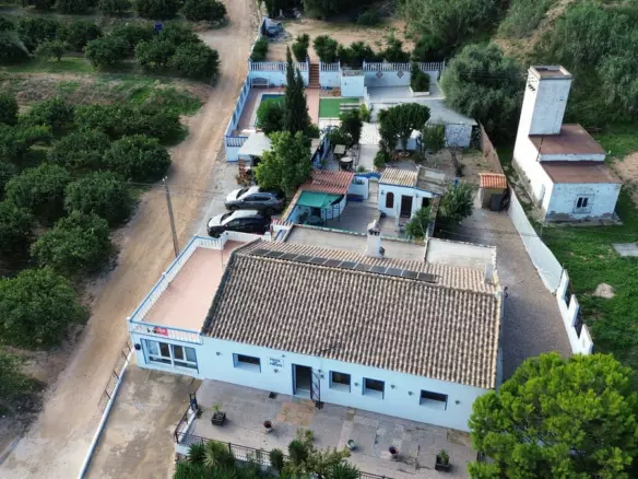 4-bedroom Country House In Pilar De La Horadada, Spain (145 M²)