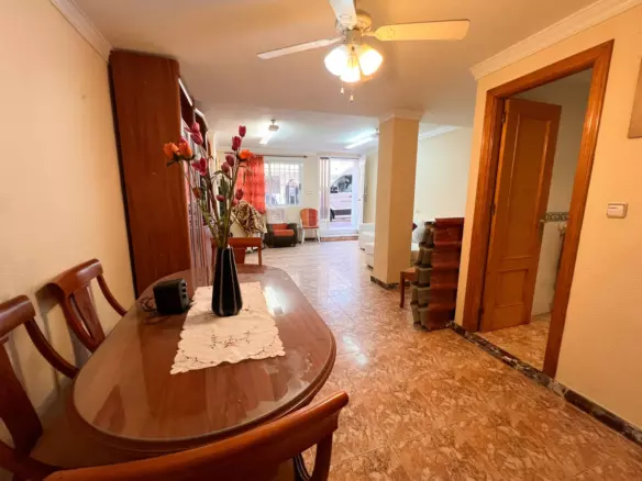 3-bedroom Apartment In Guardamar Del Segura, Spain (110 M²)