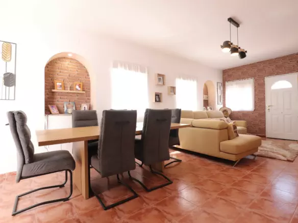 4-bedroom Villa In Benferri, Spain (112 M²)