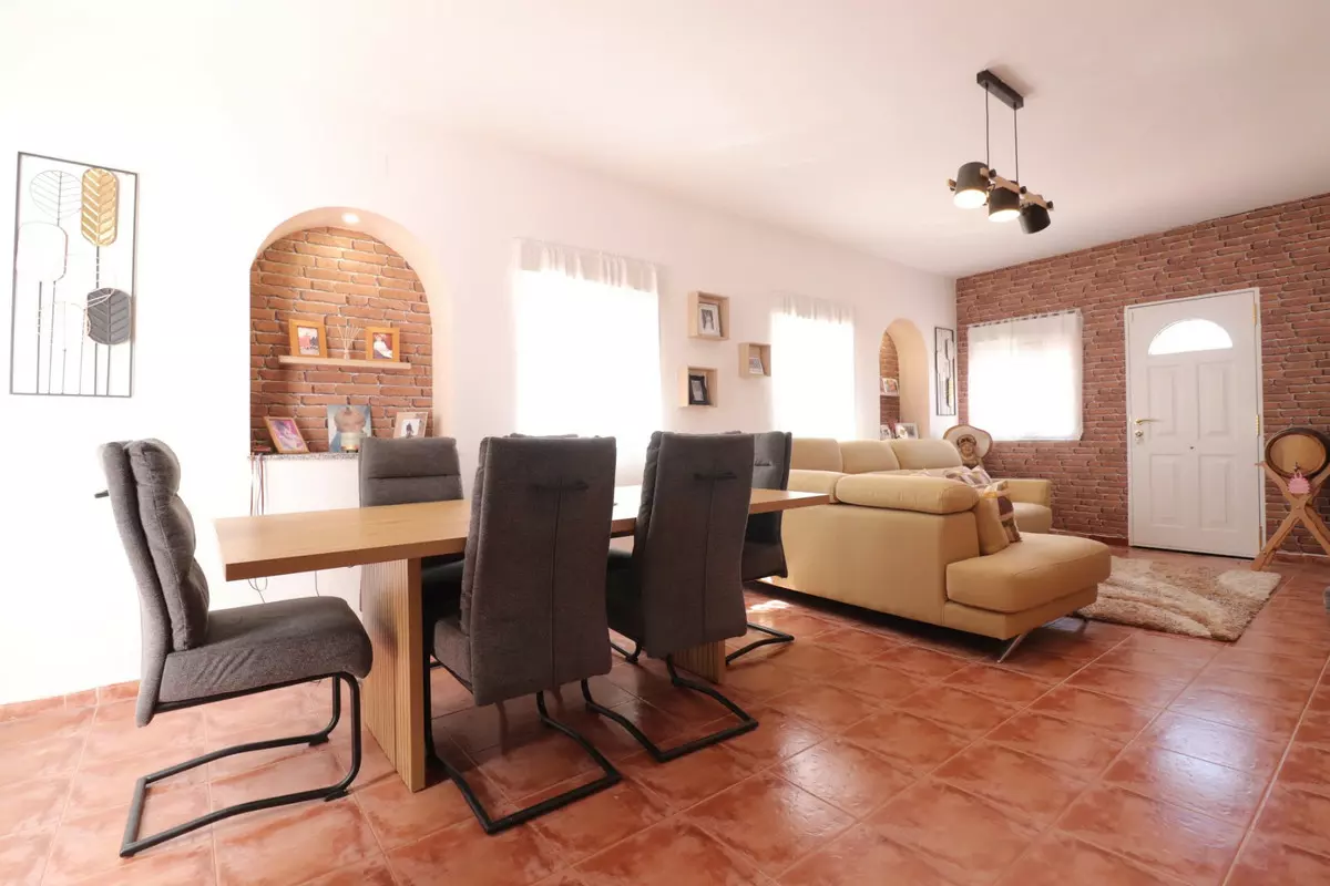 4-bedroom Villa In Benferri, Spain (112 M²)