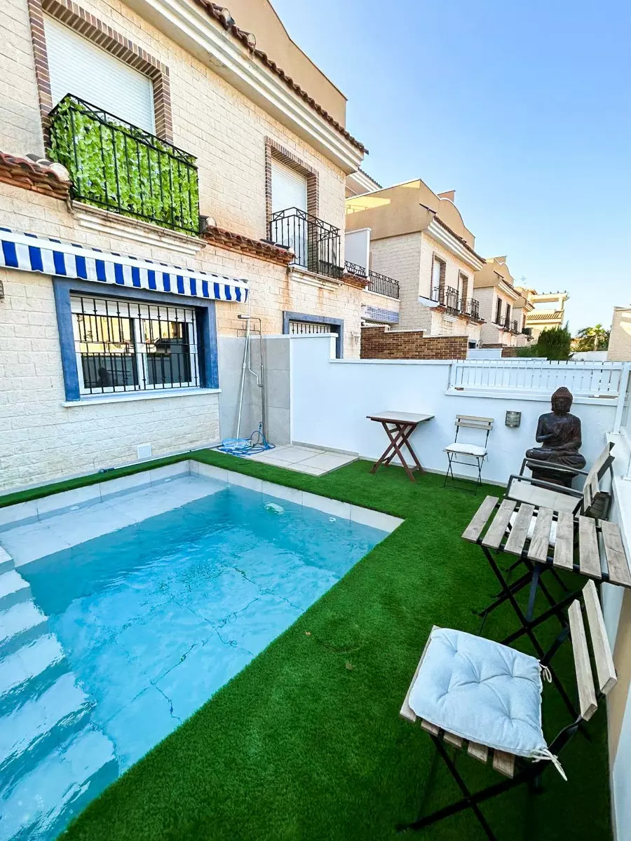 3-bedroom Town House In Pilar De La Horadada, Spain (110 M²)