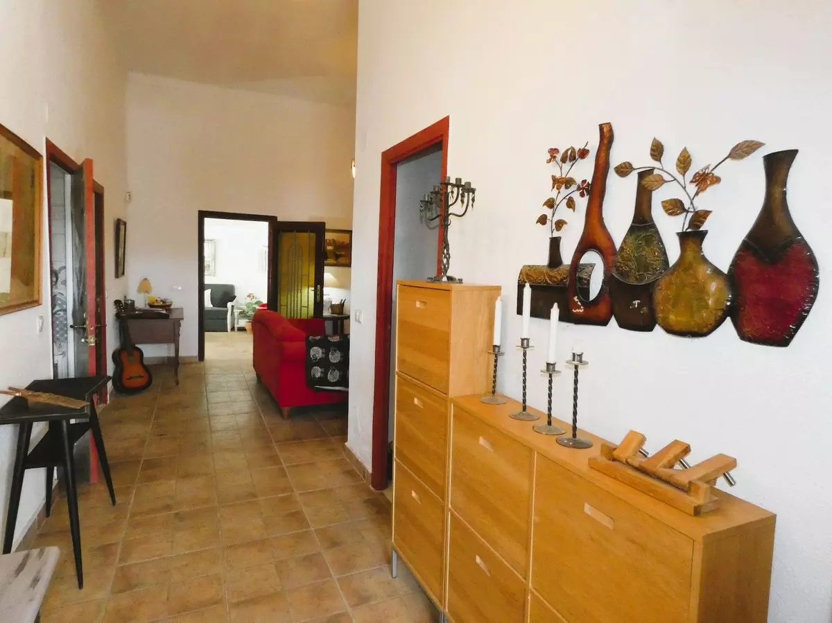 3-bedroom Country House In Dolores, Spain (146 M²)