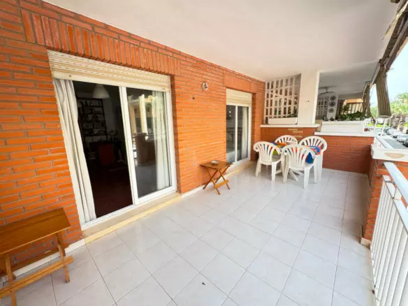 2-bedroom Apartment In Guardamar Del Segura, Spain (81 M²)