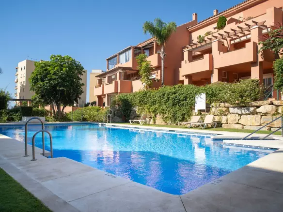 2-bedroom Apartment In Estepona, Spain (101 M²)