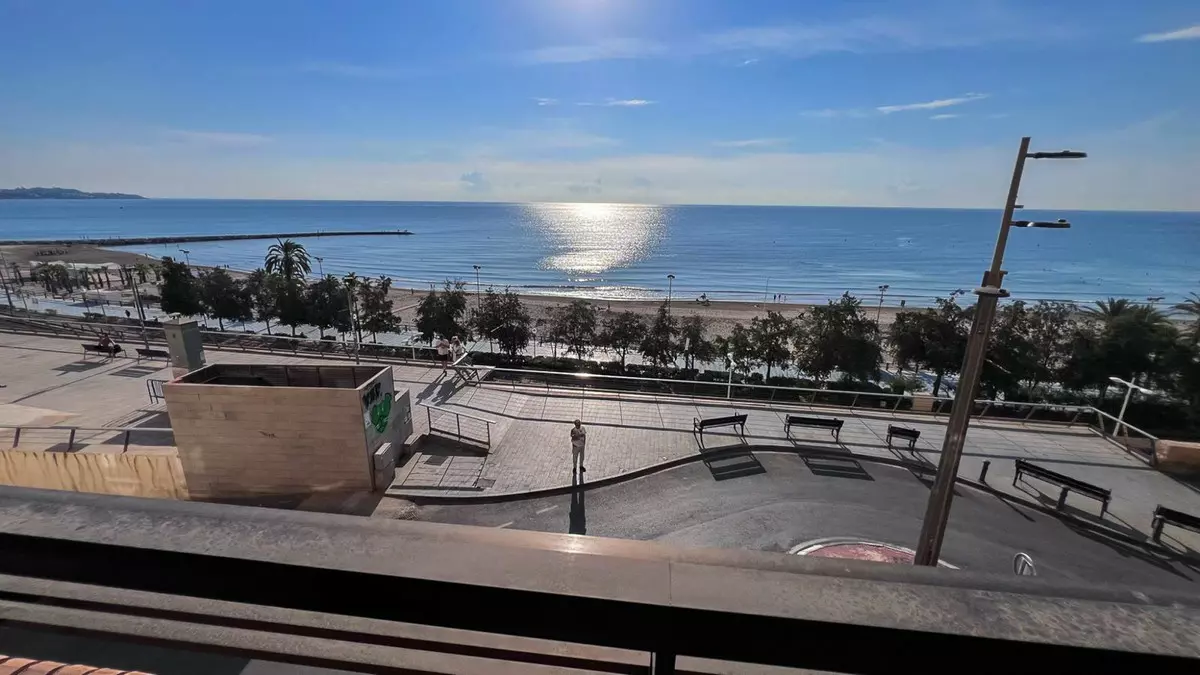 2-bedroom Apartment In Alicante, Spain (113 M²)