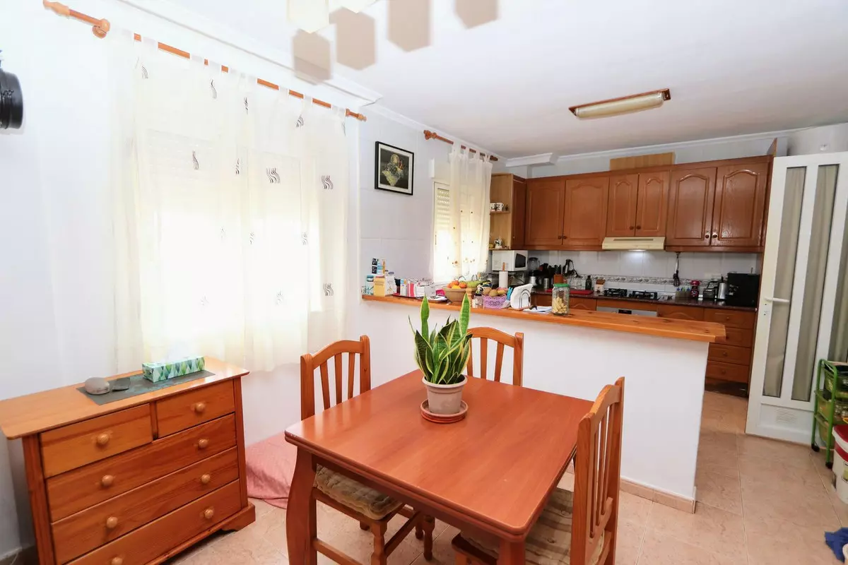 3-bedroom Apartment In Orihuela, Spain (72 M²)