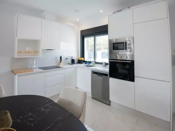 3-bedroom Villa In Pilar De La Horadada, Spain (112 M²)