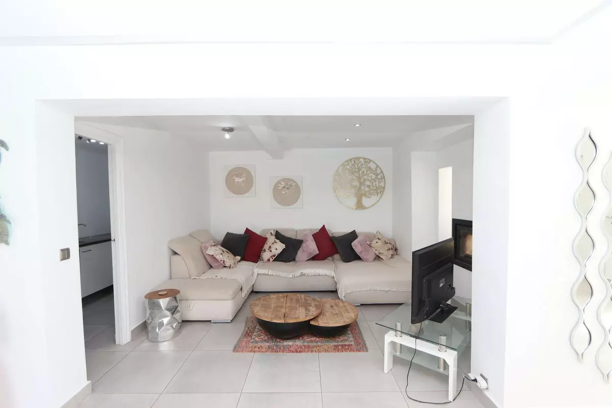 4-bedroom Villa In Orihuela, Spain (175 M²)