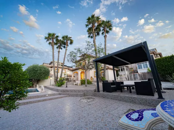 3-bedroom Villa In Orihuela, Spain (96 M²)
