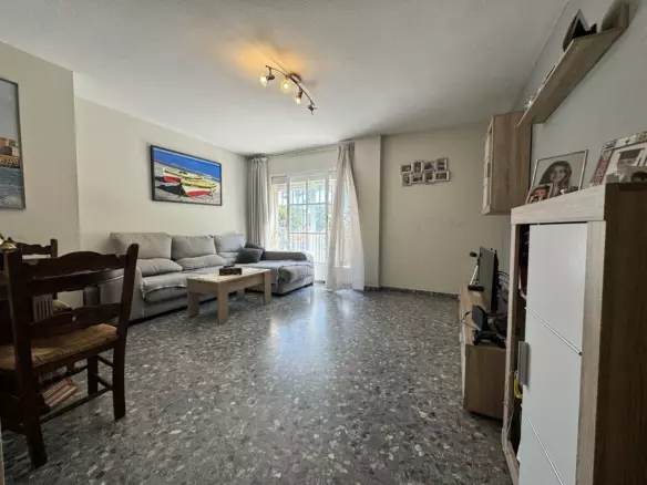 3-bedroom Apartment In Estepona, Spain (81 M²)