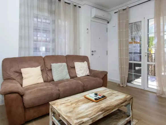 3-bedroom Apartment In Orihuela, Spain (122 M²)