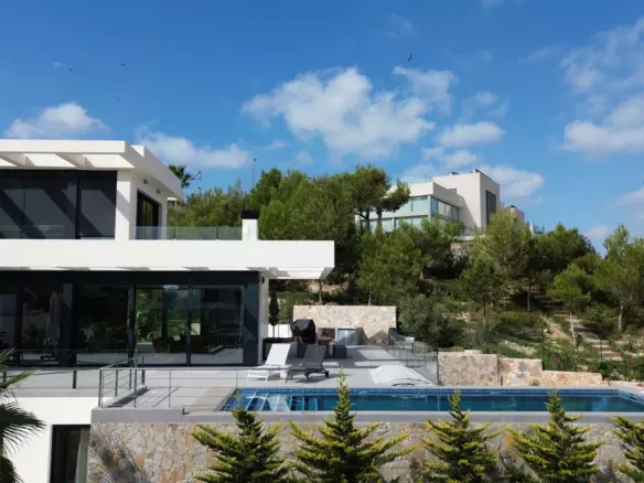 6-bedroom Villa In Orihuela, Spain (450 M²)