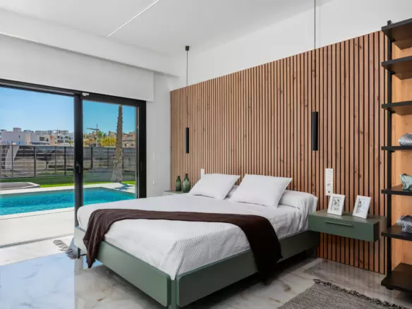 3-bedroom Villa In Algorfa, Spain (129 M²)
