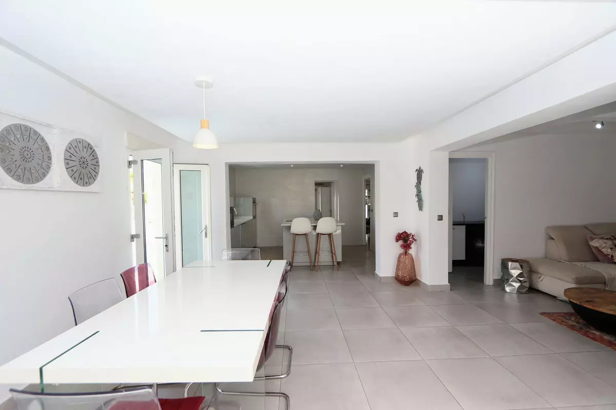 4-bedroom Villa In Orihuela, Spain (175 M²)